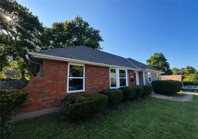 Photo 3 of Single family home for sale at 7504 Overton Ave, Raytown, MO 64138 | MLS# 2637583 | Listing updated on 2026-08-29