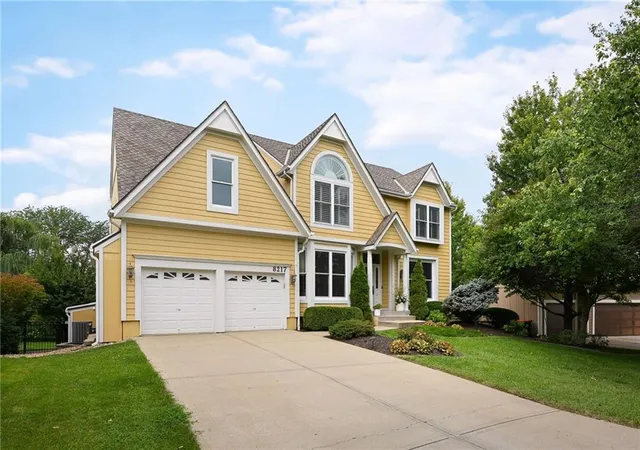 5th image of 8217 W 146Th Ter, Overland Park, KS 66223 | MLS# 2637593
