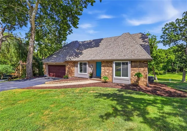 2nd image of 20814 W 45th Ter, Shawnee, KS 66218 | MLS# 2637596