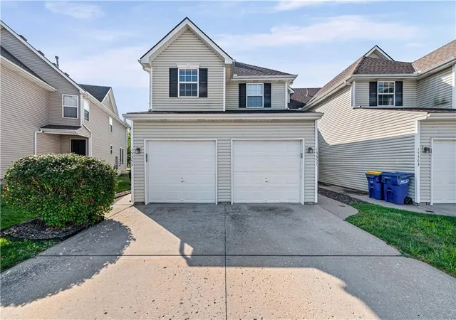 Townhouse for sale at 15355 NW 123rd Street, Platte City, MO 64079 | MLS# 2637600