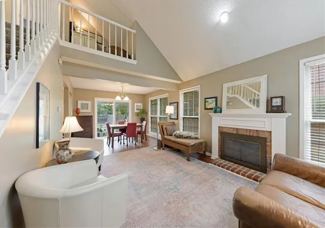2nd image of 8506 W 109th Ter, Overland Park, KS 66210 | MLS# 2637604