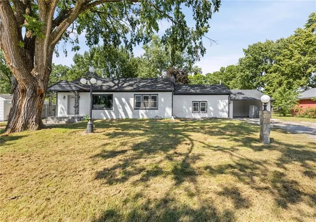 Photo 1 of Single family home for sale at 8716 E 74th St, Kansas City, MO 64133 | MLS# 2637623 | Listing updated on 2026-09-14