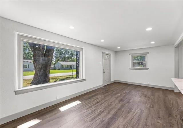 Photo 4 of Single family home for sale at 8716 E 74Th St, Kansas City, MO 64133 | MLS# 2637623 | Listing updated on 2026-09-14