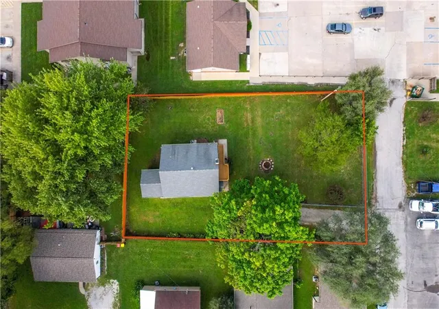 Photo 3 of Single family home for sale at 20 Schwartz Ave, Excelsior Springs, MO 64024 | MLS# 2637643 | Listing updated on 2026-10-09