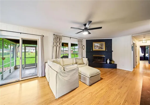 Photo 3 of Single family home for sale at 629 E 106th Street, Kansas City, MO 64131 | MLS# 2637645 | Listing updated on 2026-10-08
