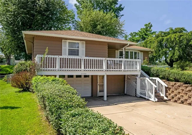 Photo 2 of Sale Pending at 2204 Strader Ter, St Joseph, MO 64503 | MLS# 2637650 | Listing updated on 2026-09-04