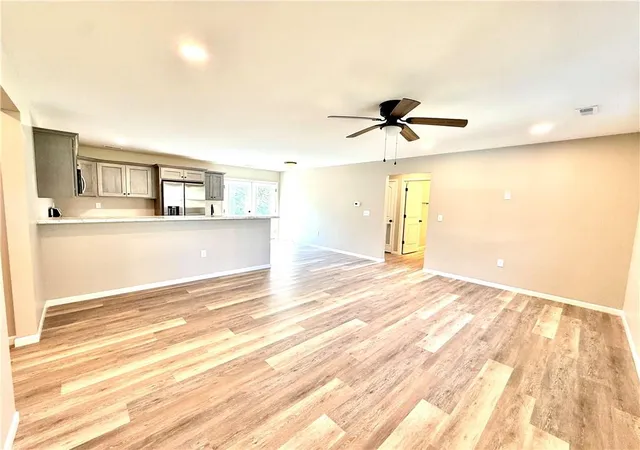 Photo 2 of Single family home for sale at 1826 Clay St, Chillicothe, MO 64601 | MLS# 2637652 | Listing updated on 2026-10-08