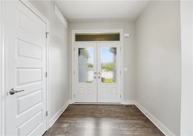 Photo 3 of Single family home for sale at 10702 W 171st Terrace, Overland Park, KS 66221 | MLS# 2637655 | Listing updated on 2026-09-23