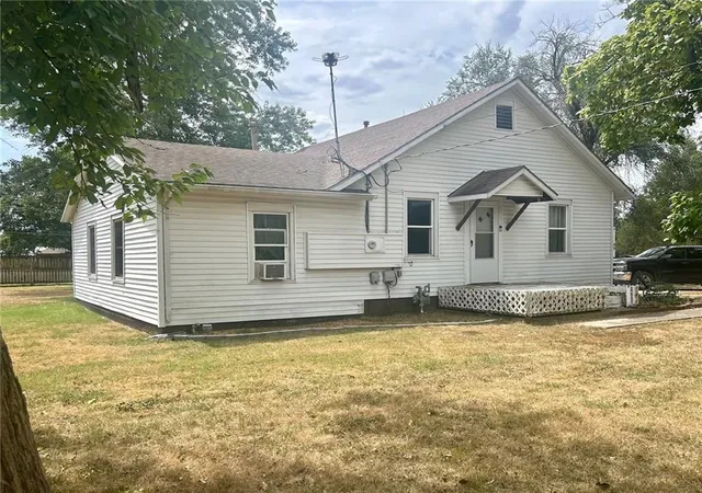 Photo 1 of Sale Pending at 3600 Grand Ave, Parsons, KS 67357 | MLS# 2637657 | Listing updated on 2026-09-24