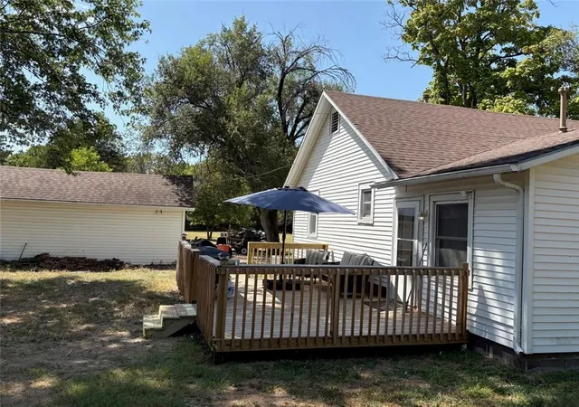3rd image of 3600 Grand Ave, Parsons, KS 67357 | MLS# 2637657
