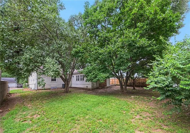 17th image of 3507 S Osage St, Independence, MO 64055 | MLS# 2637658