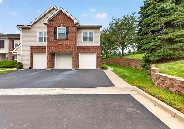 28th image of 11610 Tomahawk Creek Pkwy #K, Leawood, KS 66211 | MLS# 2637665