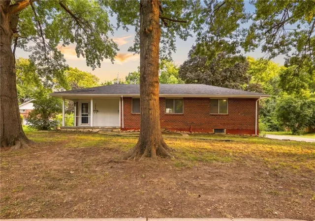 1st image of 7913 15 Grandview St, Overland Park, KS 66204 | MLS# 2637670