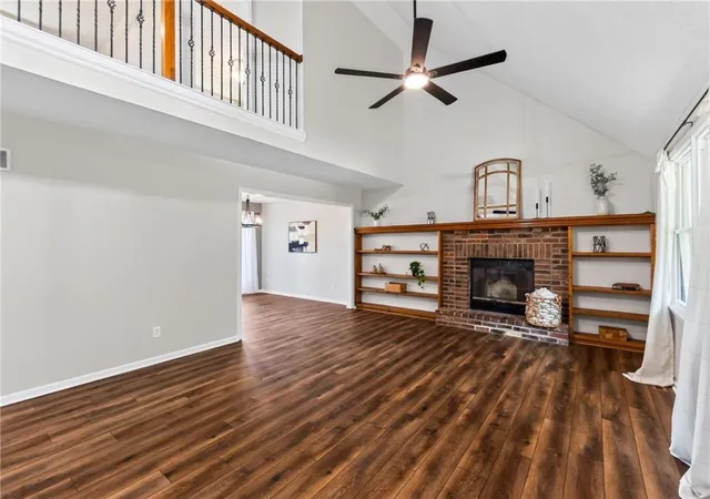 Photo 3 of Sale Pending at 1109 Nw Forest Dr, Blue Springs, MO 64015 | MLS# 2637672 | Listing updated on 2026-09-03
