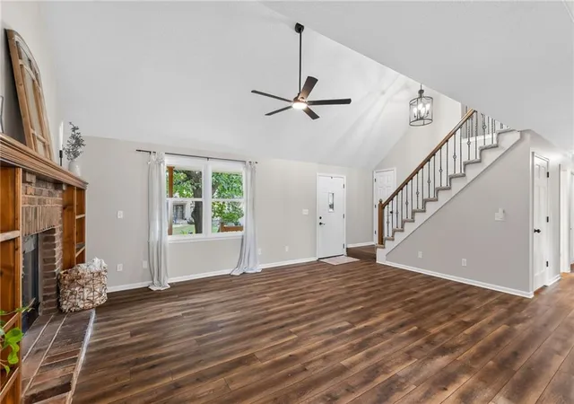 Photo 4 of Sale Pending at 1109 NW Forest Dr, Blue Springs, MO 64015 | MLS# 2637672 | Listing updated on 2026-09-03