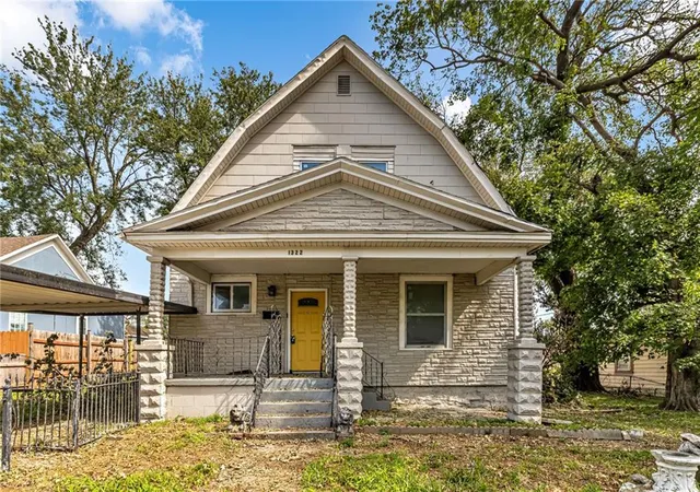 Photo 1 of Sale Pending at 1322 Yecker Ave, Kansas City, KS 66104 | MLS# 2637684 | Listing updated on 2026-09-03