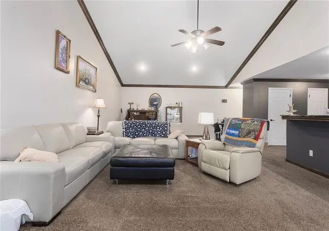 4th image of 8010 Rock Crk Dr, Ozawkie, KS 66070 | MLS# 2637686