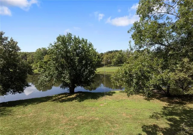 48th image of 8010 Rock Creek Dr, Ozawkie, KS 66070 | MLS# 2637686