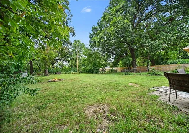 19th image of 2409 Linden Dr, Kansas City, KS 66106 | MLS# 2637710
