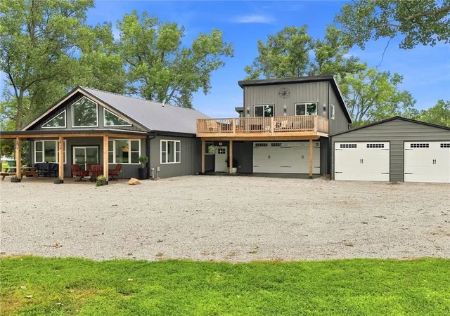 Photo 1 of Single family home for sale at 1933 Lake Viking Ter, Gallatin, MO 64640 | MLS# 2637719 | Listing updated on 2026-08-29
