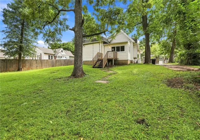 22nd image of 810 N Holden St, Warrensburg, MO 64093 | MLS# 2637721