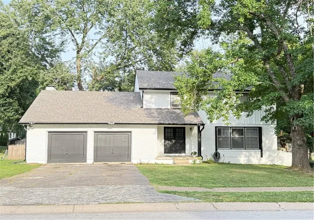 Photo 2 of Single family home for sale at 12813 Craig Ave, Grandview, MO 64030 | MLS# 2637723 | Listing updated on 2026-10-06