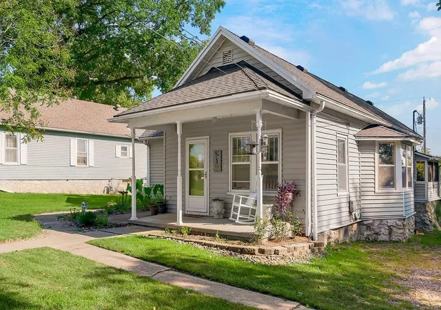 Photo 2 of Single family home for sale at 519 Reaser St, Leavenworth, KS 66048 | MLS# 2637730 | Listing updated on 2026-09-20