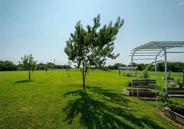 66th image of 1581 Shawnee Rd, Pomona, KS 66076 | MLS# 2637736
