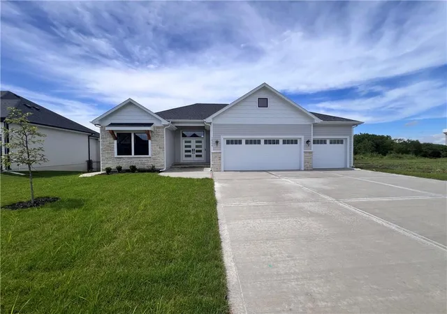 1st image of 16356 Baxter St, Gardner, KS 66030 | MLS# 2637751