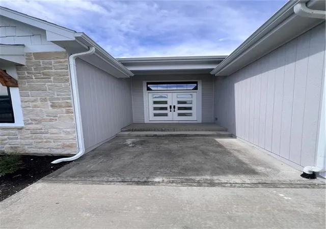 Photo 3 of Single family home for sale at 16356 Baxter St, Gardner, KS 66030 | MLS# 2637751 | Listing updated on 2026-10-03