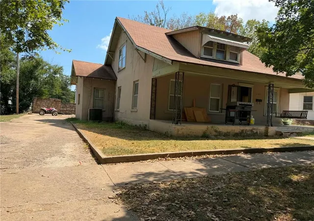 1st image of 725 S Judson St, Fort Scott, KS 66701 | MLS# 2637764