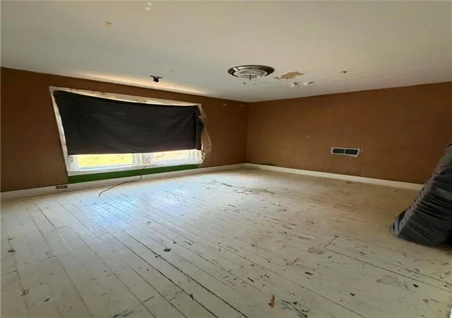 4th image of 725 S Judson St, Fort Scott, KS 66701 | MLS# 2637764