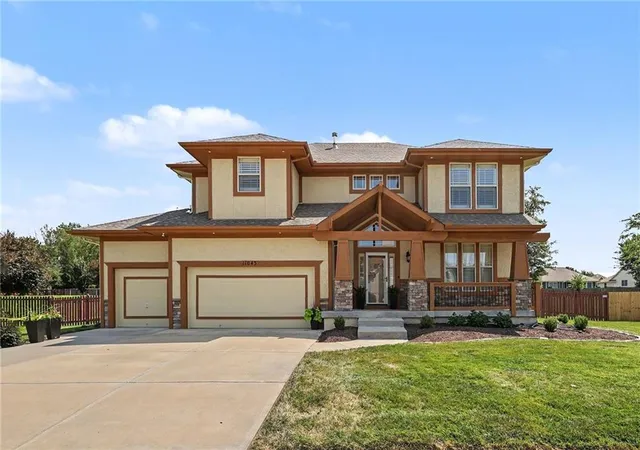 Photo 2 of Single family home for sale at 11043 Northridge Dr, Kansas City, KS 66109 | MLS# 2637769 | Listing updated on 2026-09-20