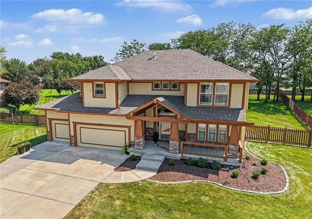 Photo 3 of Single family home for sale at 11043 Northridge Dr, Kansas City, KS 66109 | MLS# 2637769 | Listing updated on 2026-09-20