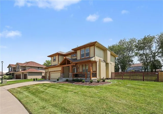 Photo 4 of Single family home for sale at 11043 Northridge Dr, Kansas City, KS 66109 | MLS# 2637769 | Listing updated on 2026-09-20