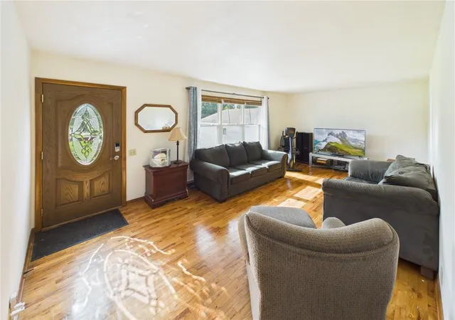 Photo 4 of Single family home for sale at 205 Nw 21St Rd, Warrensburg, MO 64093 | MLS# 2637775 | Listing updated on 2026-09-04