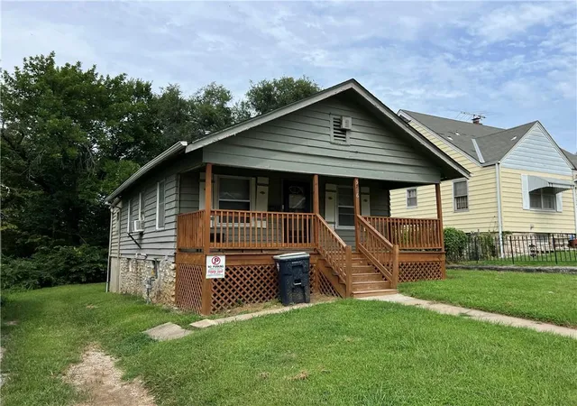 1st image of 5736 Indiana Ave, Kansas City, MO 64130 | MLS# 2637782