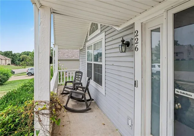 Photo 3 of Single family home for sale at 226 N Sunset Ln, Raymore, MO 64083 | MLS# 2637794 | Listing updated on 2026-09-04