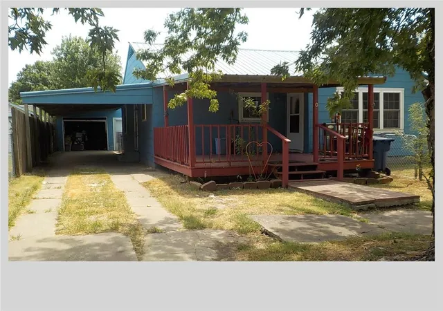 3rd image of 307 W North St, Coffeyville, KS 67337 | MLS# 2637803