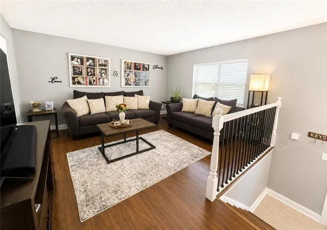Photo 3 of Sale Pending at 1209 Nw Golfview Dr, Grain Valley, MO 64029 | MLS# 2637808 | Listing updated on 2026-08-23