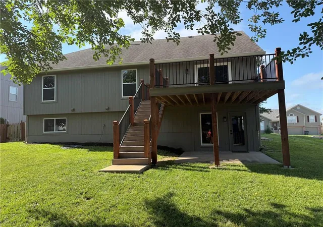 37th image of 908 Se 15th St, Lees Summit, MO 64081 | MLS# 2637809