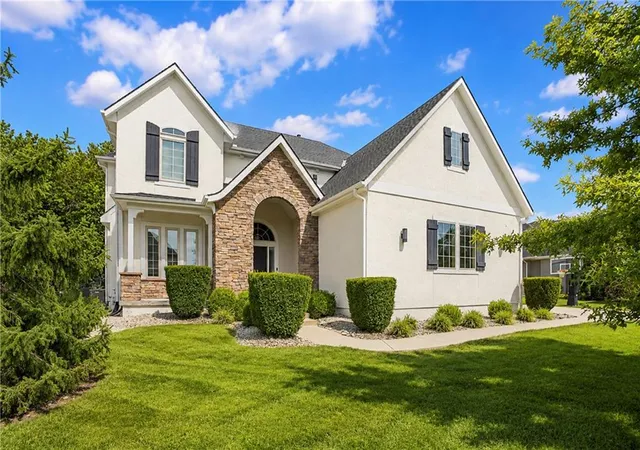 1st image of 16416 Rosehill St, Overland Park, KS 66221 | MLS# 2637812