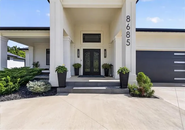 Photo 1 of Single family home for sale at 8685 NE Shl Crk Valley Dr, Kansas City, MO 64157 | MLS# 2637820 | Listing updated on 2026-09-22