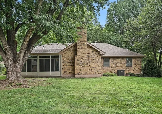 5th image of 7030 Mill Creek Rd, Shawnee, KS 66217 | MLS# 2637825