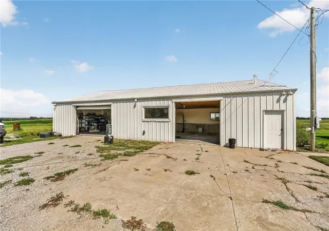 25th image of 8275 Nw Braley Rd, Plattsburg, MO 64477 | MLS# 2637839