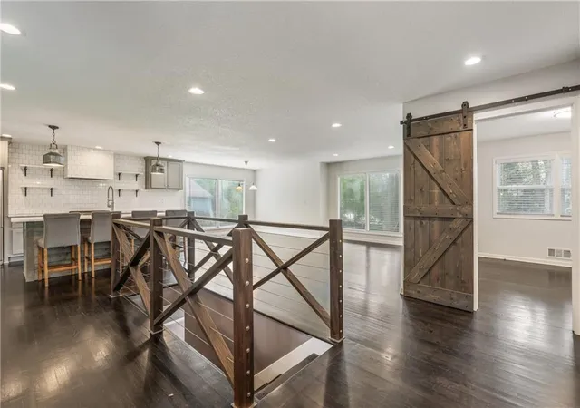 image of 3315 W 98th St, Leawood, KS 66206 | MLS# 2637844