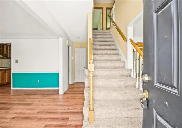 2nd image of 3907 Ne Clearbrook Dr Ne, Lees Summit, MO 64064 | MLS# 2637845