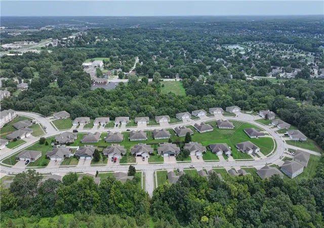 1st image of 4880 Queen Ridge Ave, Kansas City, MO 64136 | MLS# 2637853