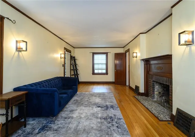 Photo 3 of Sale Pending at 6842 Metcalf Ave, Overland Park, KS 66204 | MLS# 2637872 | Listing updated on 2026-10-03