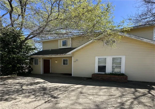1st image of 522-524 Florida St, Lawrence, KS 66044 | MLS# 2637876